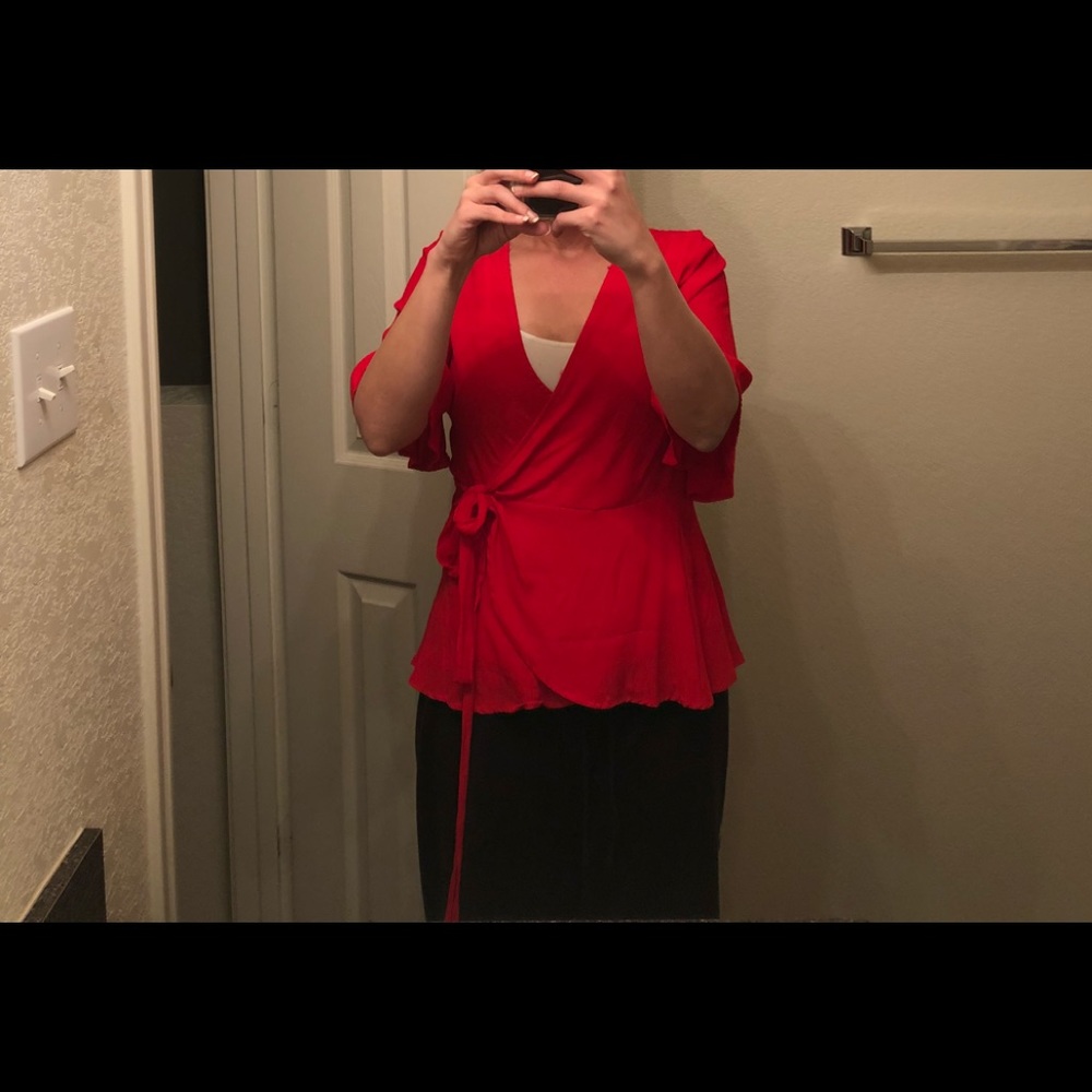 Red blouse - Picture 2 of 3